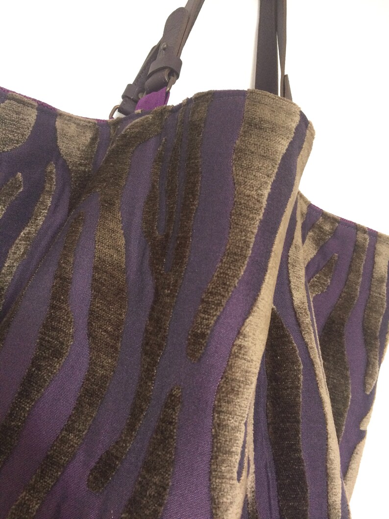 size Medium Tote bag reversible unique piece leather double-sided Bold velvet linen