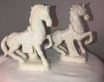 Lenwile China Horse Pair in White, Japan Verithin