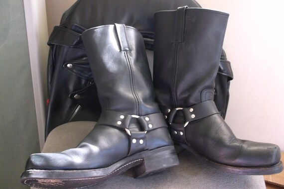 mens frye harness boots