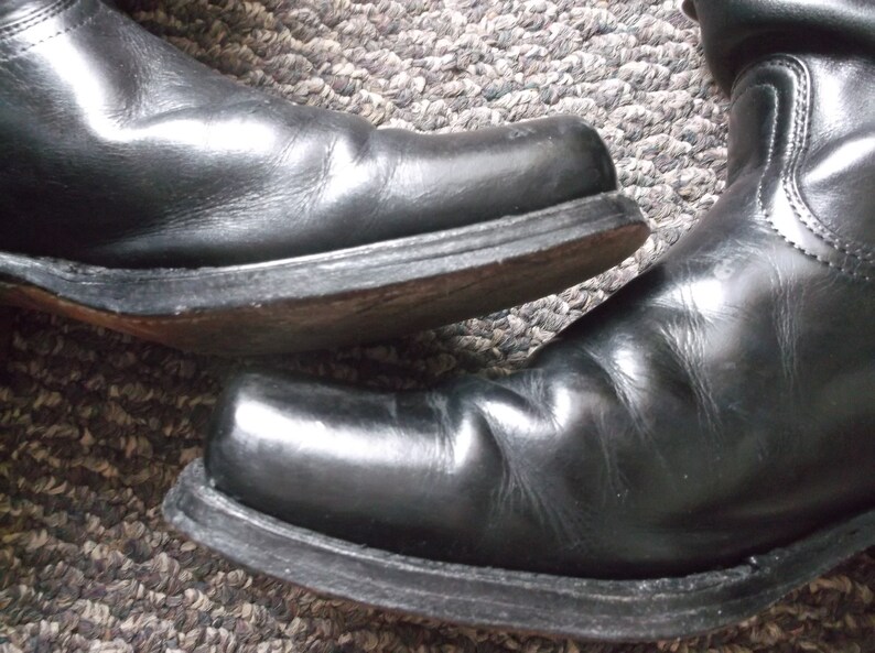 frye cavalry boots womens