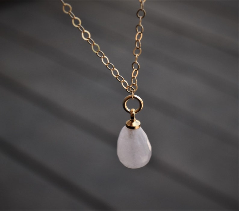 Rose quartz Necklace for Woman Polished Rose Quartz Gold filled Crystal Healing Pink Pendant Birthday Unique Gift