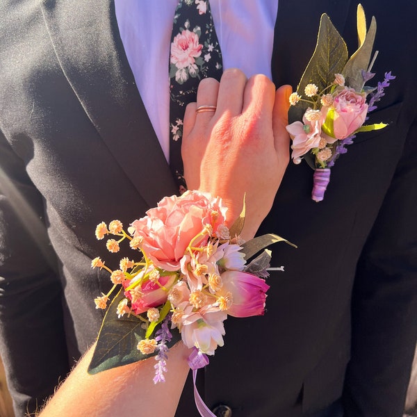 Corsage and Boutonniere silk floral Set / Lavender Prom Corsage / Homecoming Lavender corsage and boutonniere /