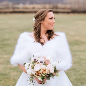 White faux fur bridal wrap outlet