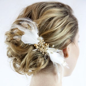 Feather hair clip, Hair Pin, Comb, Winter wedding headpiece, wedding accessories, bridal hair pins, wedding hair accessories