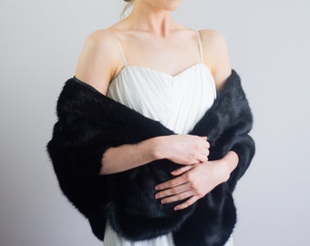 Black Faux Fur Bridal Wrap, Fleece Lined Wedding Stole