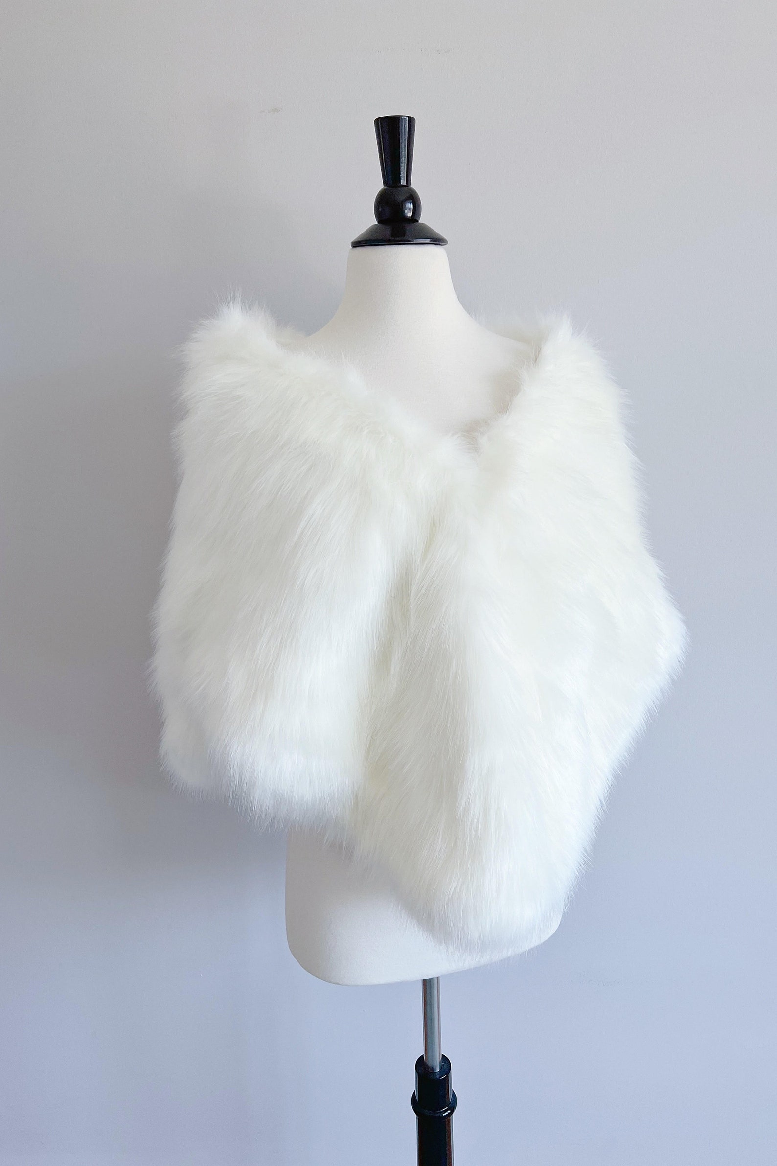 Ivory With Black Faux Fur Bridal Wrap Wedding Fur Shrug - Etsy