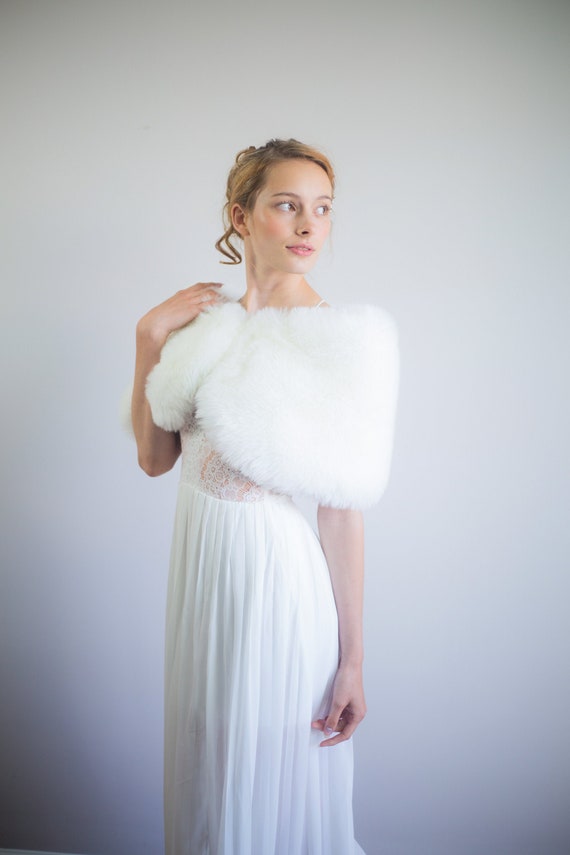 white fur shawl for dress faux wrap B005-white-darker-tips free wear Wedding Dress White Fur Shawl