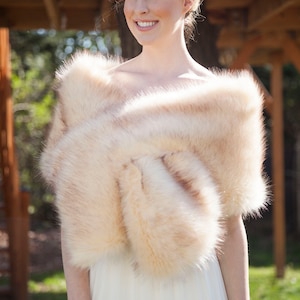 Gold Champagne Faux Fur bridal Wrap, Wedding Fur Shrug, Bridal Faux Fur Stole Fur Shawl Cape (Lilian Cha03)