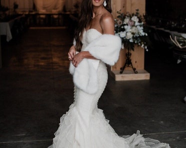 White Ivory Faux Fur Bridal Wrap, Wedding Fur Shrug, Ivory Fur