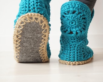 Women&#39;s Slippers in Blue, Crochet Slippers, Blue Slipper Boots, House Shoes Women&#39;s, Teacher Gift Idea, Best Friend Gift, Woman Gift