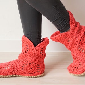 Crochet Slippers, Womens Slippers, Slipper Boots, Crochet Boots, Gift for Her, Home Slippers, Mom Gift image 3