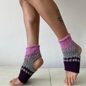 Yoga Socks, Winter Clothing, Yoga Accessories, Yoga Gift, Non Slip Toeless Socks, Flip Flop Socks, Ankle Warmers, Yoga Clothes Pink