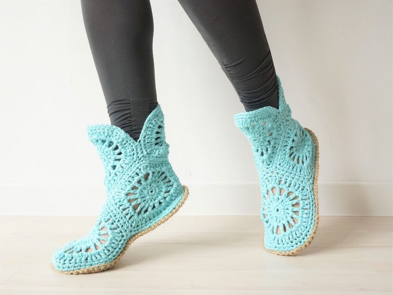 Crochet Slippers, Womens Slippers, Slipper Boots, Crochet Boots, Gift for Her, Home Slippers, Mom Gift image 5