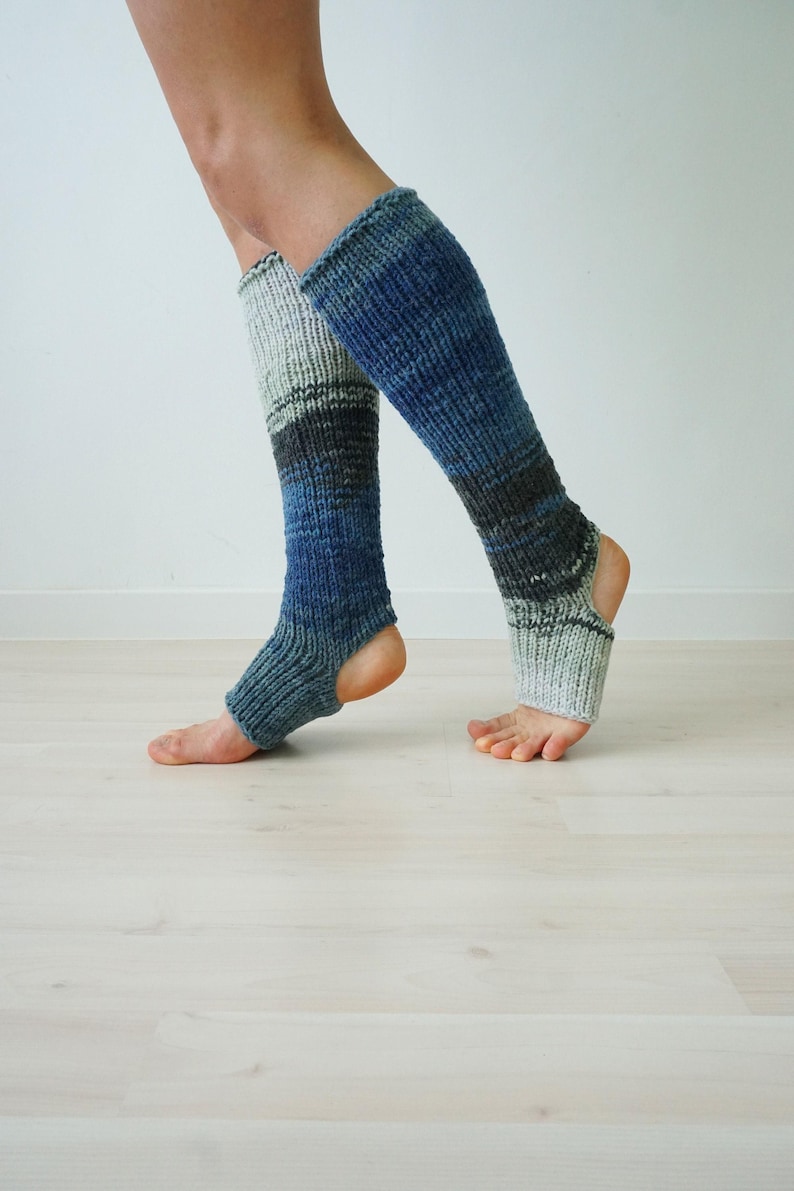Hand Knit Yoga Leg Warmers, Open Heel Dance Socks, Blue Yoga Socks, Wool & Acrylic image 4