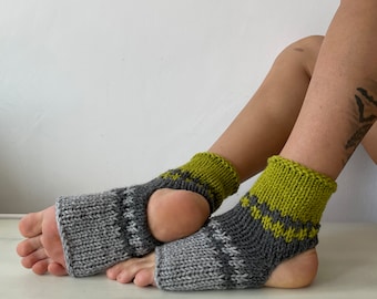 Yoga Socks, Winter Clothing, Yoga Accessories, Yoga Gift, Non Slip Toeless Socks, Flip Flop Socks, Ankle Warmers, Yoga Clothes