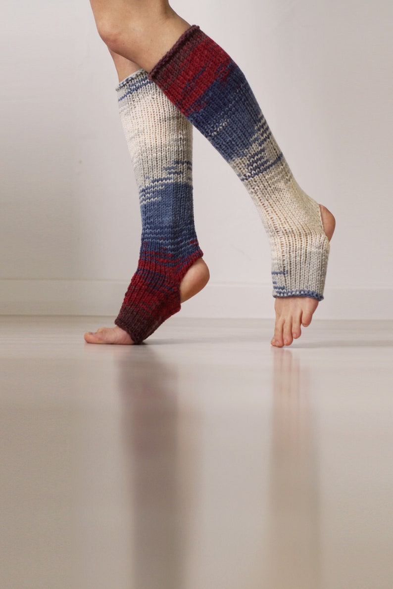 Yoga Socks, Knitwear Women, Yoga Wear, Yoga Gift, Yoga Leg Warmers, Piyo Socks, Dance Socks, Toeless Socks, Long Pilates Socks Blue + Red
