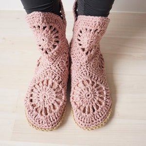 Crochet Slippers, Womens Slippers, Slipper Boots, Crochet Boots, Gift for Her, Home Slippers, Mom Gift image 2