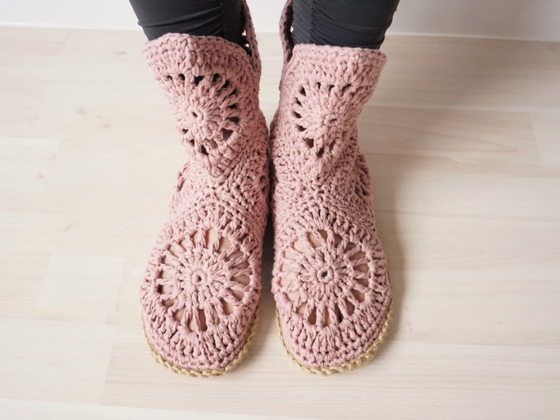 Crochet Slippers, Womens Slippers, Slipper Boots, Crochet Boots, Gift for Her, Home Slippers, Mom Gift image 2