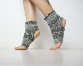 Unisex Socken, Fußwärmer, Flip Flop Socken, Yoga Socken, Sportliche Socken, Zehenlose Socken, Unisex Kleidung, graue und weiße Socken, Yoga Geschenk