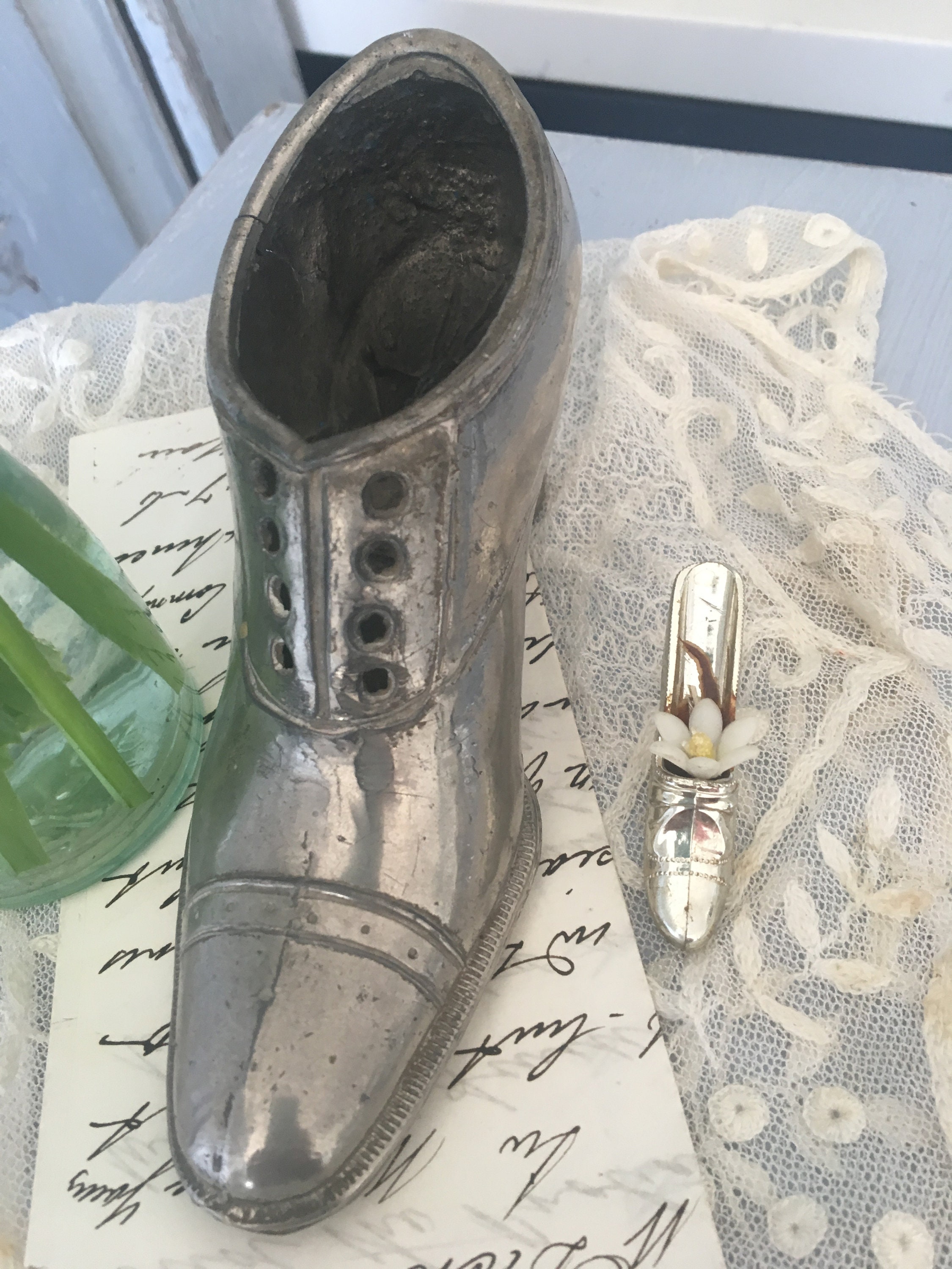 where to sell vintage shoes