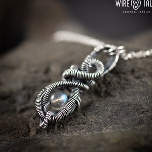 Wire wrapped labradorite pendant, Silver crystal Necklace, Mens necklace, Gift for women, handmade jewelry, Silver jewelry, Boho necklace