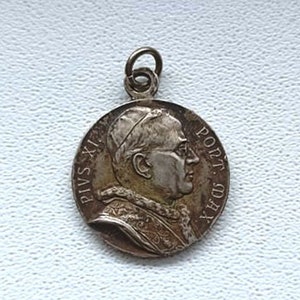 Rare Antique Religion Silver Church Catholic Icon medallion/pendant - POPE PIUS XI