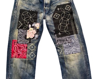 Vintage FDML Japan Boro Sashiko patchwork selvedge denimjeans: distressed blauw met bandana en bloemenaccenten taille 34