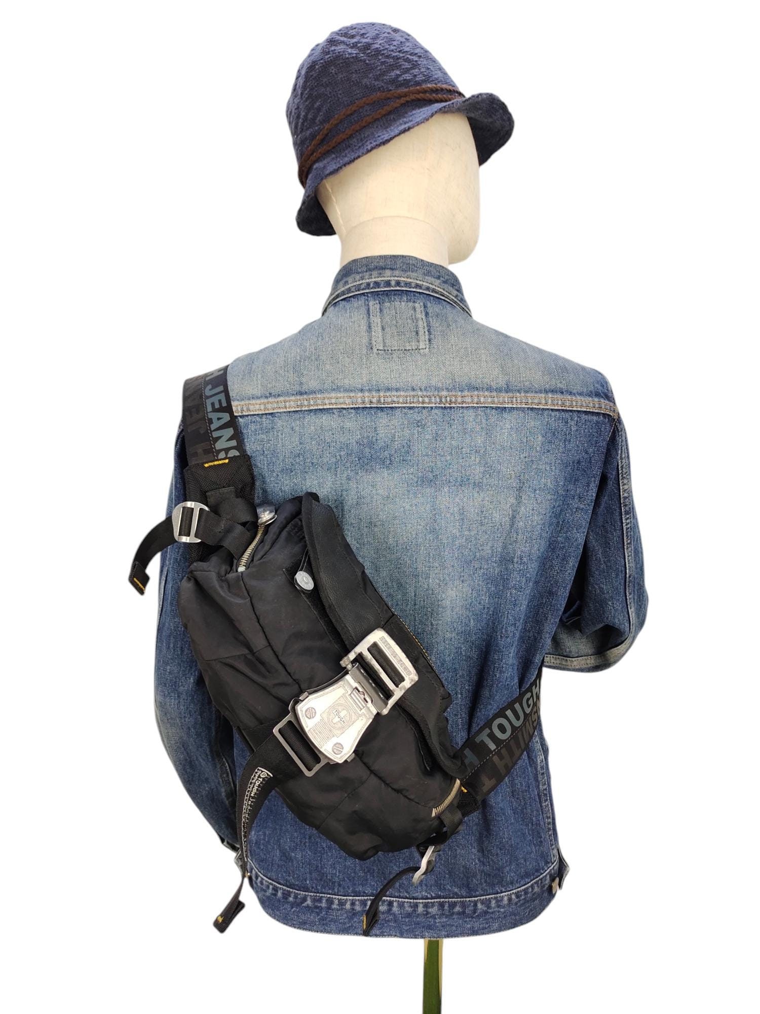 TOUGH JEANSMITH Numerous shoulder bag | Bauhaus HK