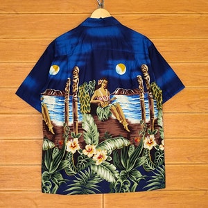 Vintage 80s Made In Hawaii WINNIE FASHION Hula Girls Scenic View Hawaiian Shirt / Aloha Wear Shirt / Rockabilly Shirt / Size L