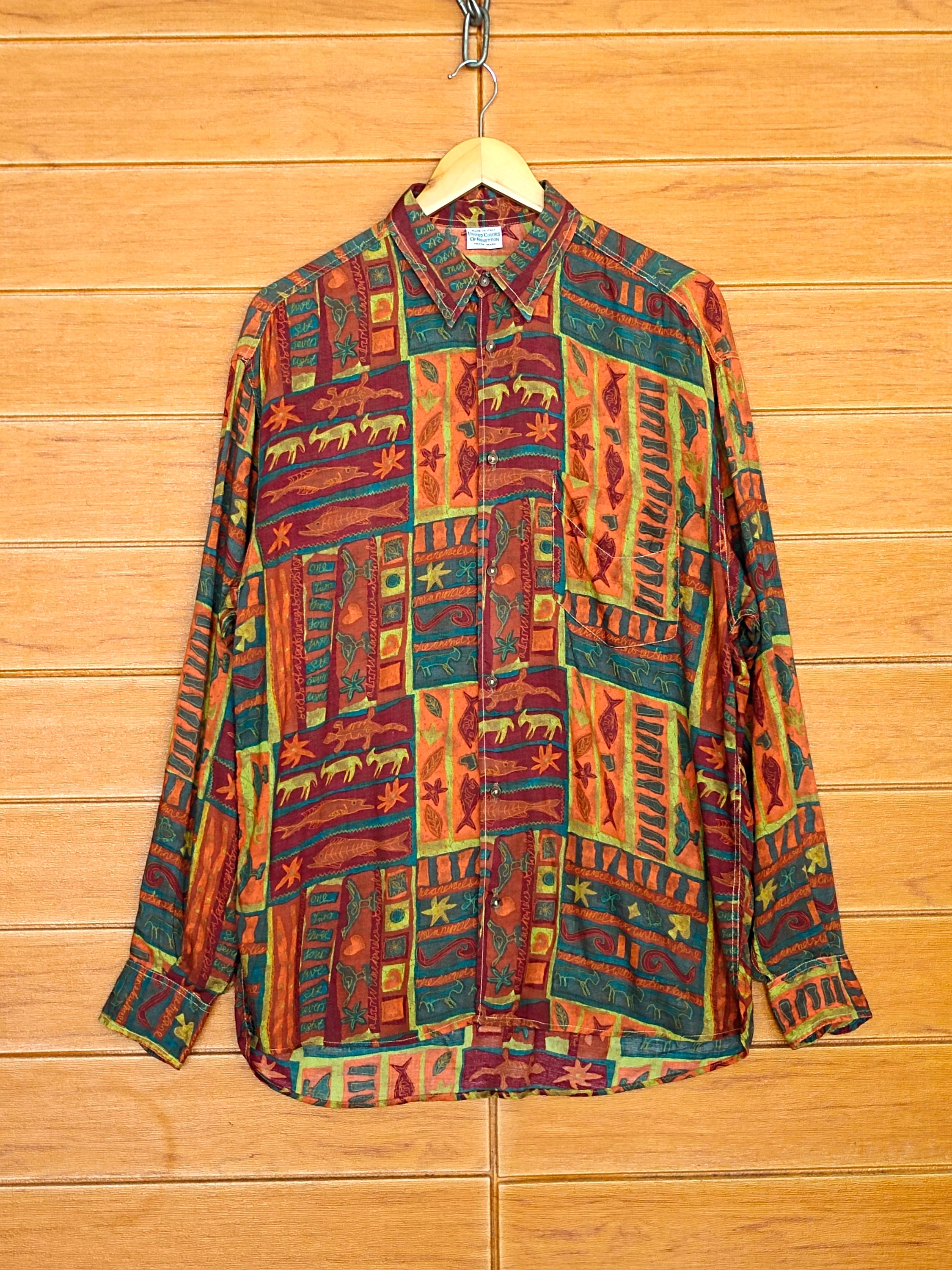Vintage United Colors Of Benetton American Native Animal Symbol Rayon Shirt / Size L