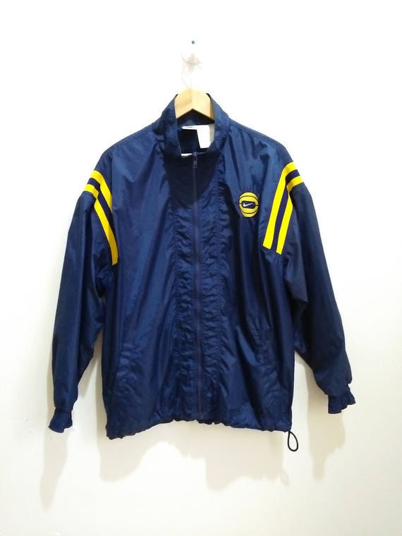 nike basketball windbreaker