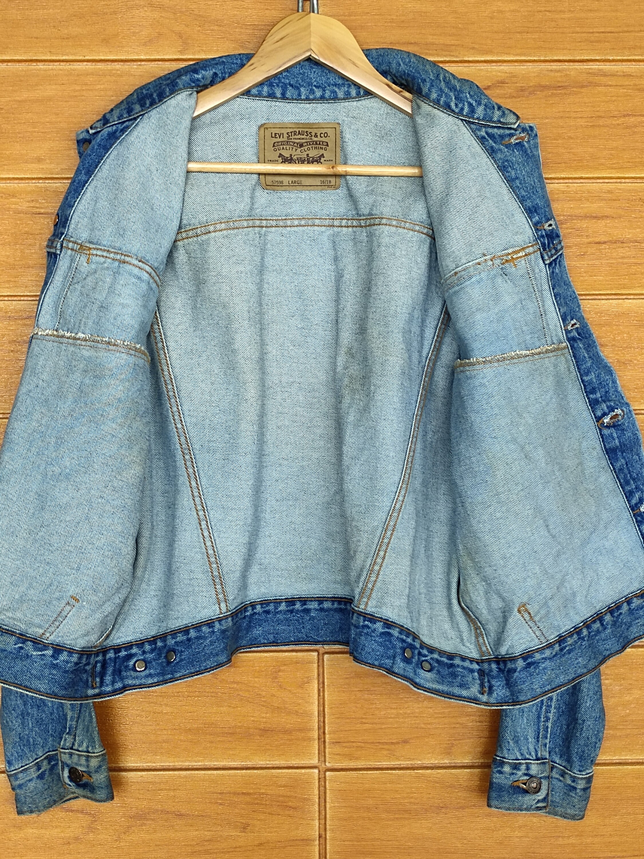 LEVI’S® VINTAGE DENIM JACKETS 40s levi's 519xxe denim jacket