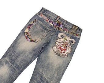 Jean japonais Sukajan Jizo brodé en denim Karakuri Tamashi Streetwear vintage japonais écriture classique japonaise Y2k taille 34