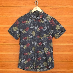 Vintage Japanese Brand Goliath Flowers Printed Hawaiian Shirt / Aloha Wear / Rockabilly / Surfing / Tropical / Summer Beach / Size M