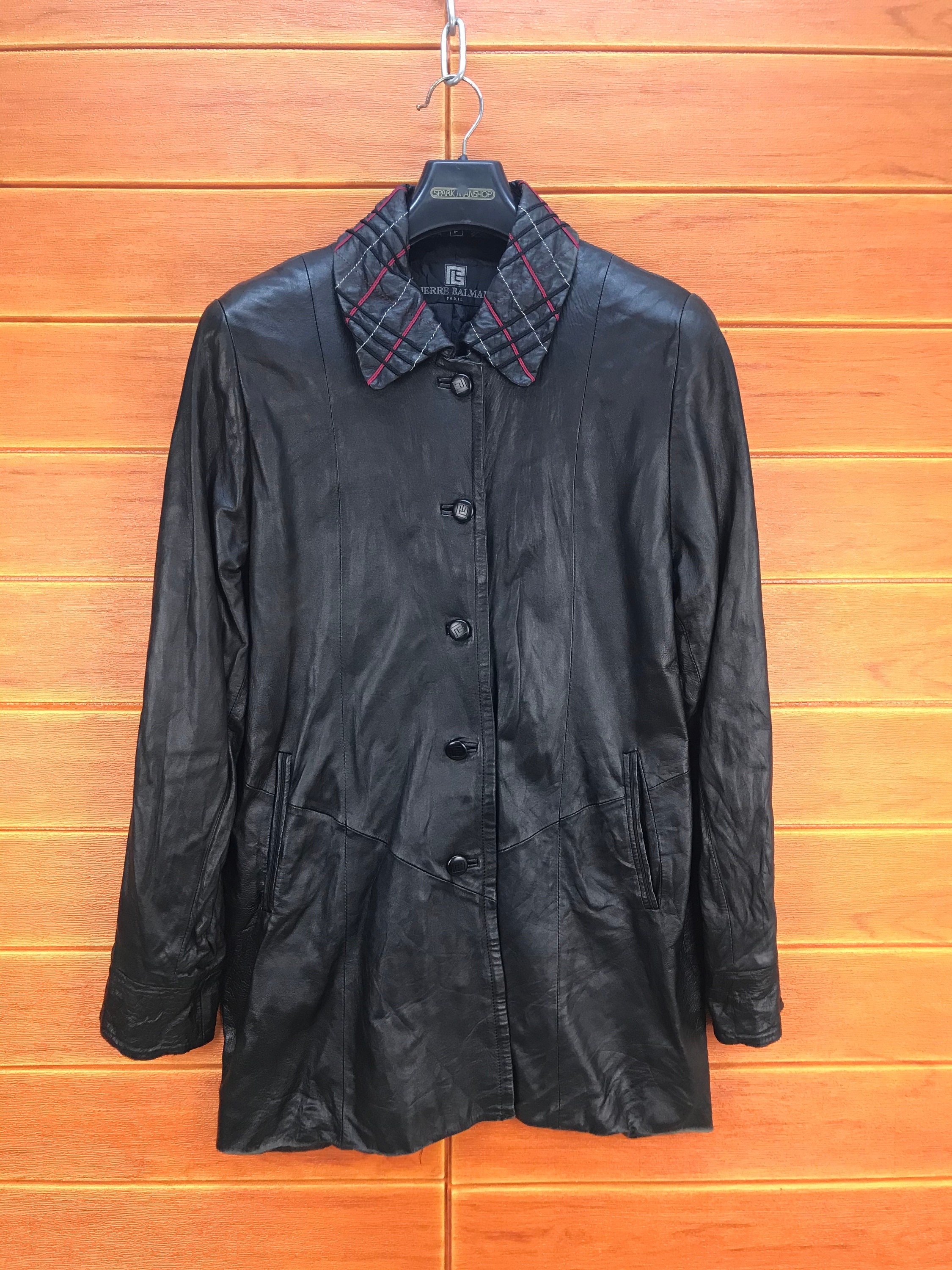 Vintage PIERRE BALMAIN PARIS Woman Leather Jacket / Size L Vintage PIERRE BALMAIN PARIS Woman Leather Jacket / Size L