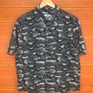 American Eagle Outfitters Great Wave Print Shirt / Aloha Wear Shirt / Rockabilly Shirt / Summer Shirt / Size L