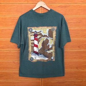 Vintage jaren 90 vuurtoren en kaart gestreept T-shirt / vogelpoten 1993 Copyright / Streetwear / Rockabilly / Maat L