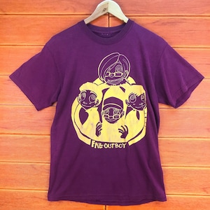 Vintage 2000s Fall Out Boy Rock Band T-Shirt / American rock band T-Shirt / Size M