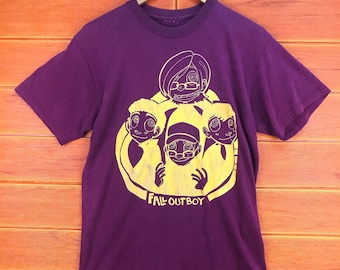 Vintage 2000s Fall Out Boy Rock Band T-Shirt / American rock band T-Shirt / Size M