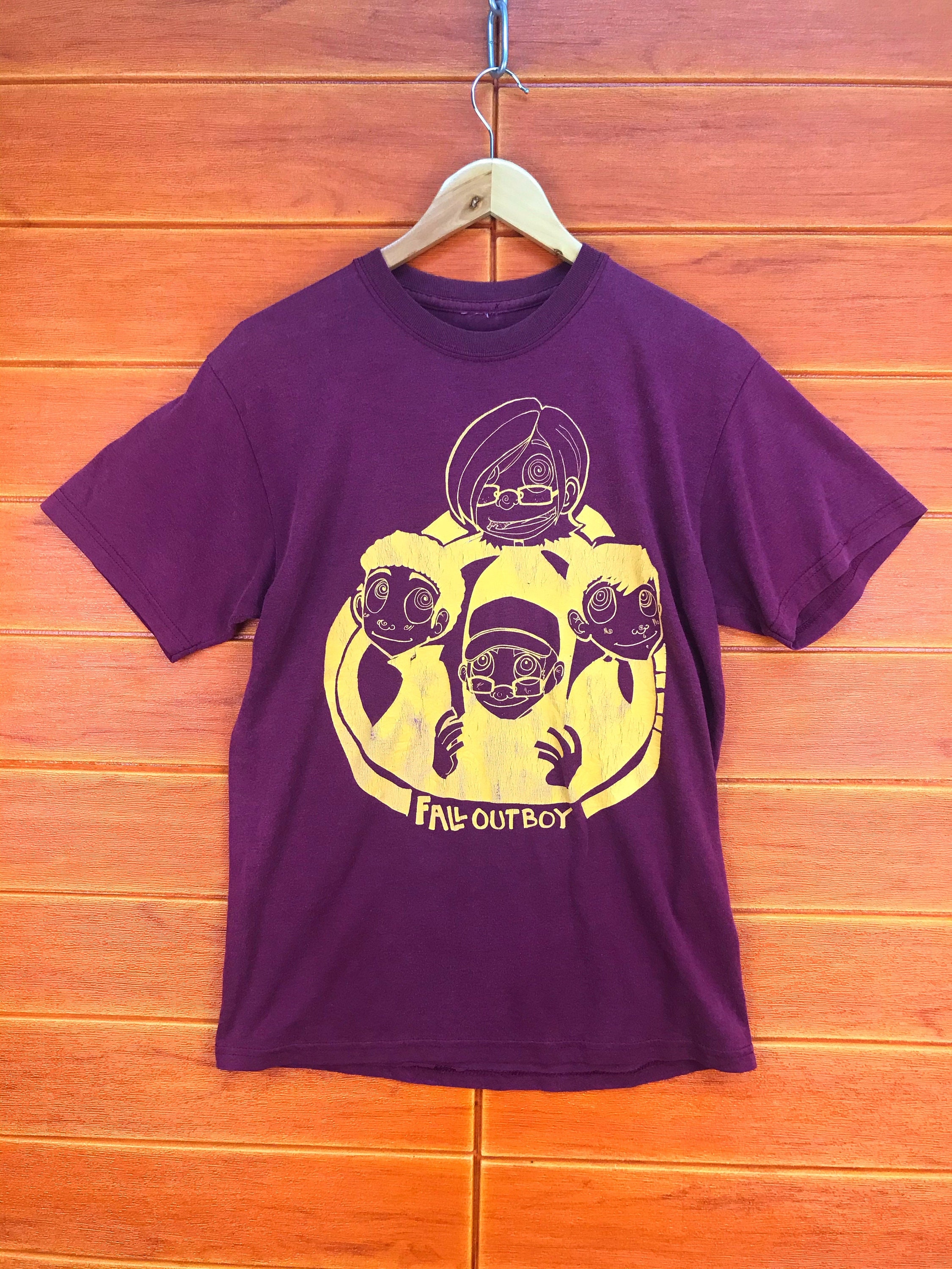 Vintage 2000s Fall Out Boy T-shirt - Size M - Etsy