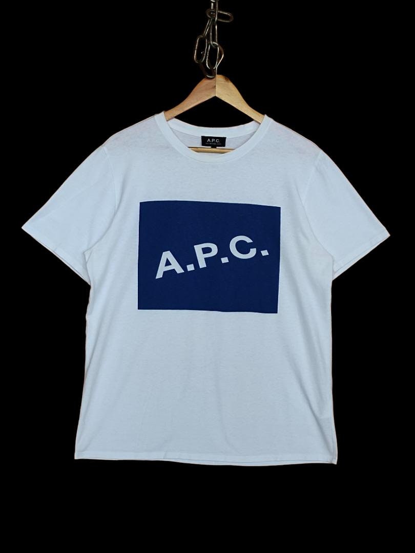 Vintage A.P.C Spell Out T-shirt / Rue Madame Paris / Made in Vintage A.P.C Spell Out T-shirt / Rue Madame Paris / Made in
