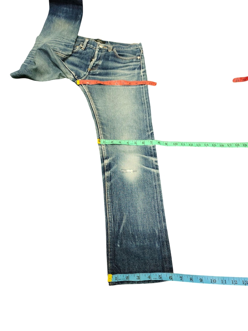 Puede incluir: Un letrero de madera r&uacute;stica con el texto "Welcome to our home" en letras blancas. El letrero presenta un acabado envejecido y un dise&ntilde;o simple y acogedor, ideal para un porche o entrada.