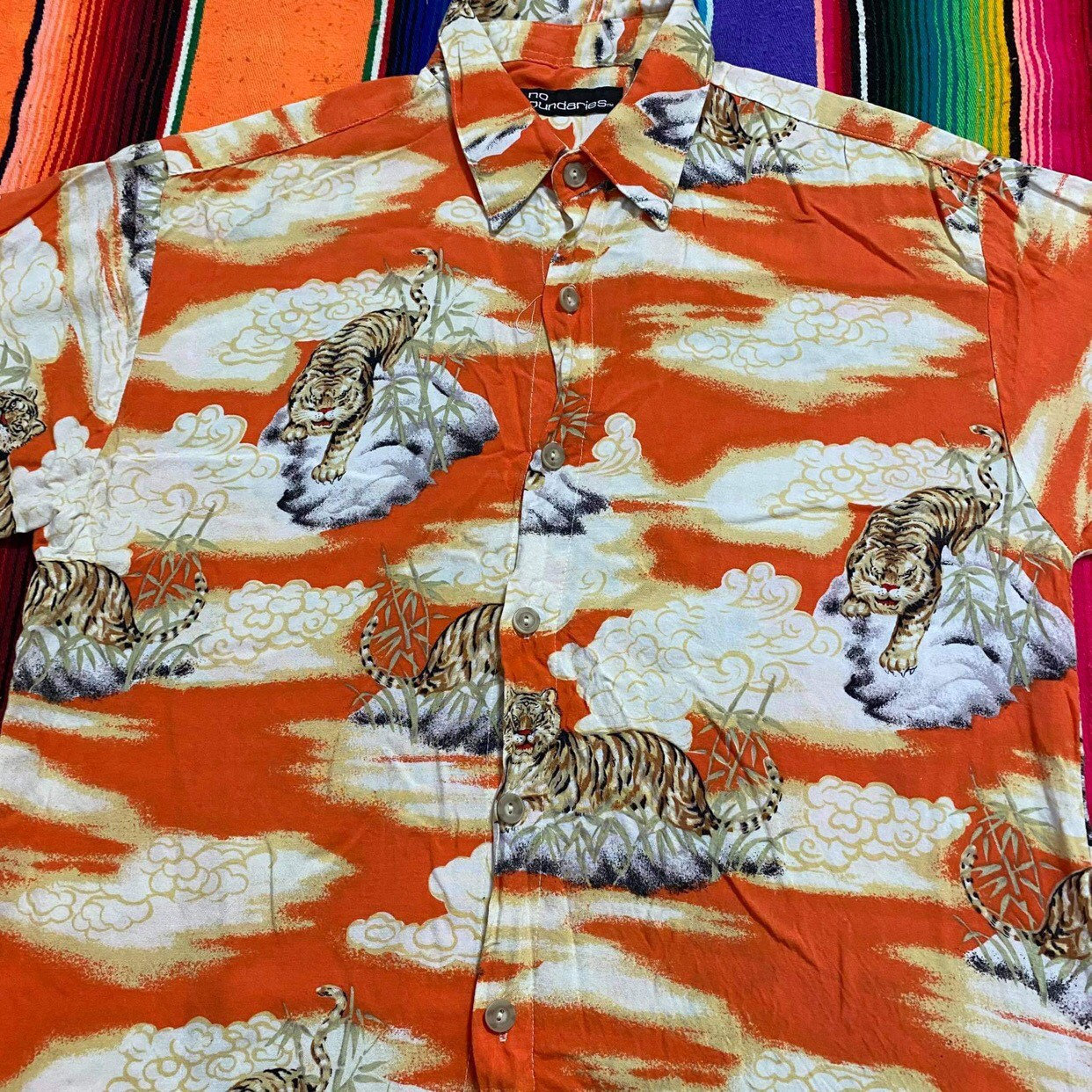 Vintage 90s Japanese Motif No Boundaries Tigers Hawaiian Vintage 90s Japanese Motif No Boundaries Tigers Hawaiian
