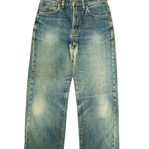 Puede incluir: Un juego de tres tazas de cer&aacute;mica con un acabado moteado y mate. Las tazas son de color crema, gris claro y gris oscuro. Cada taza tiene un dise&ntilde;o simple y minimalista.