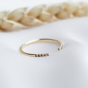 Round Band Ring with Black Diamonds, Gold Round Open Band, Elegant Birthday Gift for Her