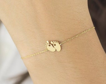 Tiny Baby Feet Bracelet, 9K 14K 18K Yellow Gold Bracelet, New Baby Charm, Solid Gold Heart Footprint, New Mom Gift, Baby Jewelry For Mother