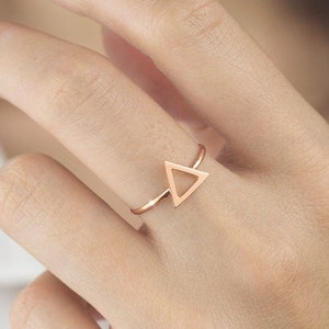 Solid Gold Triangle Ring, Small Geometric Band, 9K 14K 18K Gold Ring, Rose Gold, Simple Everyday Ring, Geometric Jewelry, Gift For Daughter