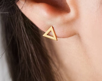Kleine Gold Dreieck Ohrstecker, 9K 14K 18K Massivgold, Gelbgold, Geschenk für Sie, schlichte geometrische Ohrstecker, zierliche Minimalistische Ohrringe