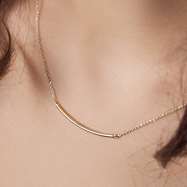 Solid Gold dünne Bar Halskette, gebogene Bar Halskette, 9K 14K 18K Goldkette, Gelbgold, Schichtung Halskette, Geschenk für sie, einfache Halskette
