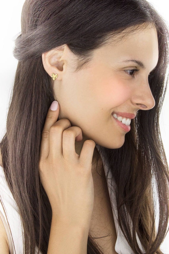 Gold monstera deals leaf earrings